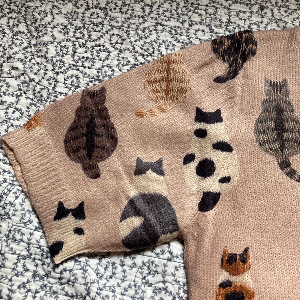 Cat Print Lightweight Knit Sweater | Size S | Kawaii Cottagecore Pet Lover Gift - Picture 5 of 9